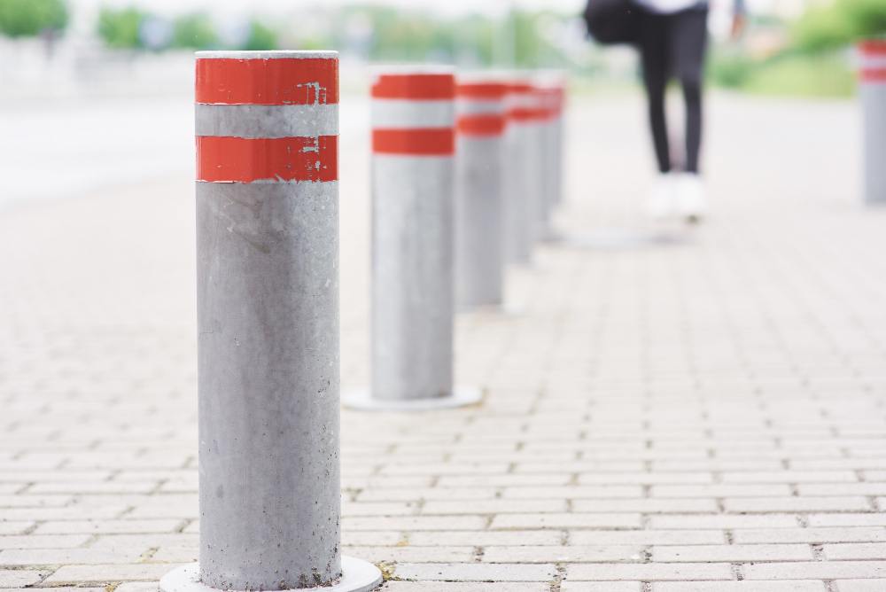 Afzetpalen en bollards